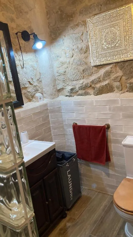 La Gallina Villa Arnes España