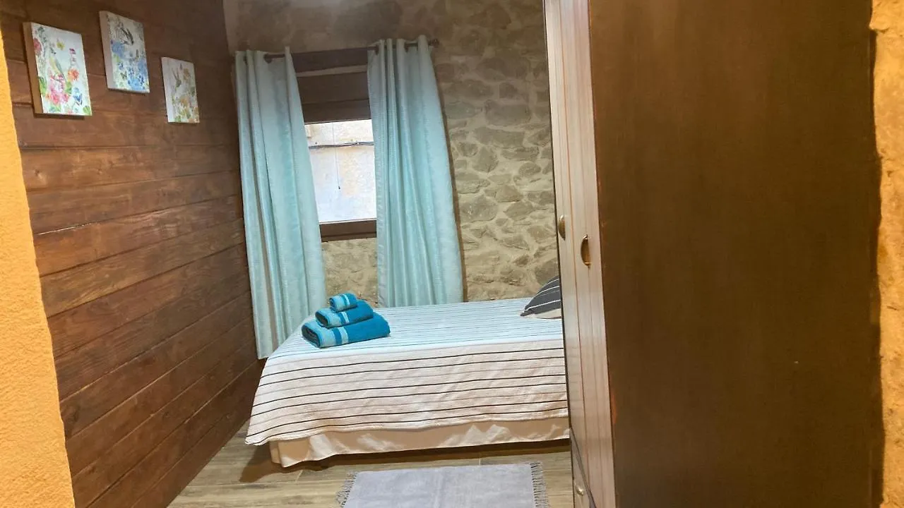 La Gallina Villa Arnes España